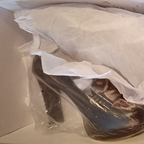 Michael Kors Heels - Picture 9 of 9